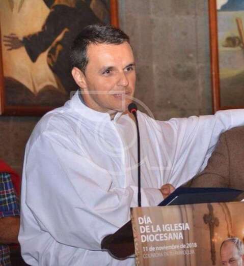 Juan María Mena, sacerdote, párroco y doctor en Teología (Foto TA)